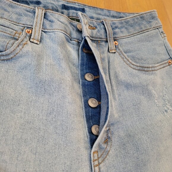 Universal Thread Jeans Distressed Curvy Light Blue Straight Leg Size 10 Denim - Picture 4 of 12